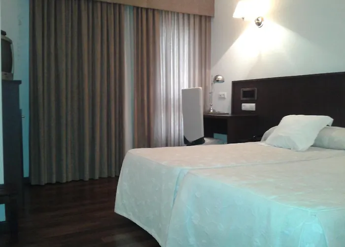 Park Hotell 3*