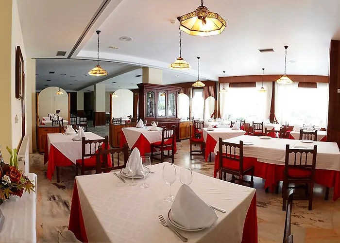Park Hotell 3*